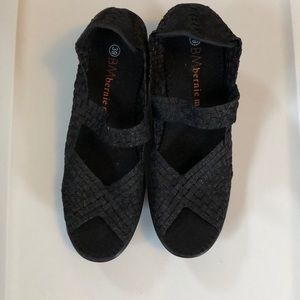 New Bernie Mev open toe wedge size 8 (39)